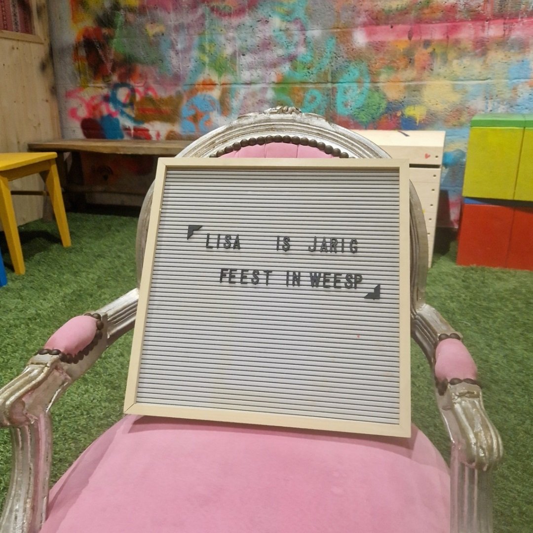 Lisa is jarig Feest in je Buurt